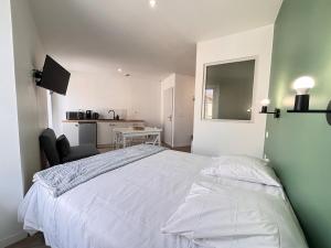 Studio La Tour Château-Larcher Arrivée autonome