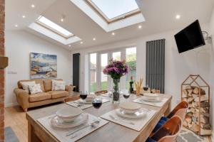 3 Bed in Whitby oc-w015