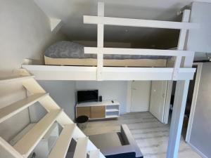 Studio Calme et Confort - Proche Centre-ville & commerces - 20min du Futuroscope - Wifi GRATUIT