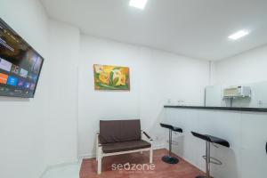 Apto 2 Quartos em Salvador LEB0101