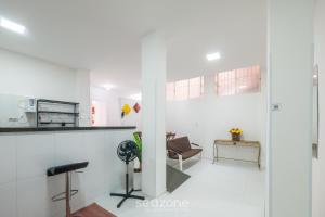 Apto 2 Quartos em Salvador LEB0101