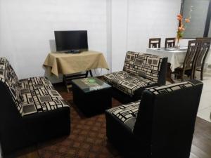 Departamento Independiente cerca al Cine Center HC