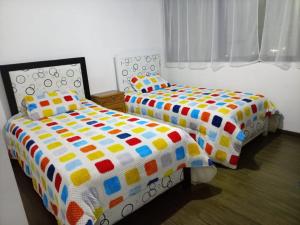 Departamento Independiente cerca al Cine Center HC