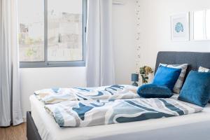 Relaxed Madeira Stay with Pool & Balcony