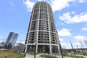 SkyPark 28th Highest floor Penthouse Vibe Sunset View & Free Private Parking