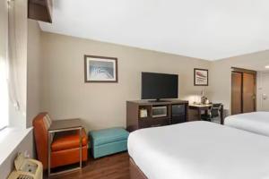 Comfort Inn & Suites Pottstown Eastern Gateway
