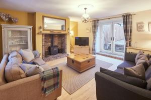 Church Cottage by Coast & Country Stays