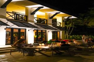 Luxe 3-BD Condo on 2nd Floor Above Pool