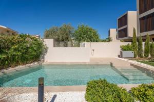 SithoniaRS Luxury Three Floor Villa N2 with Private Pool & Garden