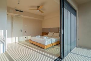 SithoniaRS Luxury Three Floor Villa N2 with Private Pool & Garden
