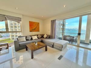 The Costa 2 bedrooms SeaView