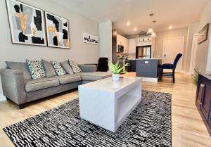 Downtown Gem King Bed Gym Pool View San Marco Lux