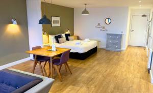 Lord Clyde - Accessible 1-Bed Luxury Studio Apartment by Together Travel