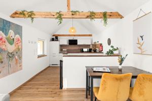 KOLIBRI - Design Maisonette - Nintendo Switch, Streaming, Bikestore, E-Wallbox