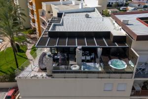 Penthouse Grand Noir by Algarve Holidays