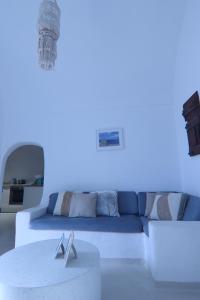 Dionysos Cave Villa with Plunge Pool Near Wineries