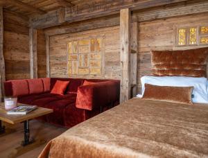 Nido sull`Aqua Chalet with Whirlpool