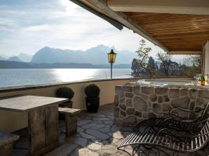 Nido sull`Aqua Chalet with Whirlpool