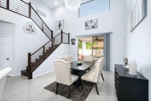 Sleek 5bed pet friendly And Pool