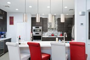 Sleek 5bed pet friendly And Pool