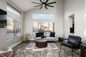 NEW Gorgeous 5bd3ba HeatedPool