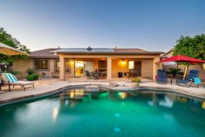 Awesome Sun And Swim Family Fun with Pool Pet Friendly