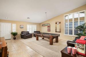 Awesome Sun And Swim Family Fun with Pool Pet Friendly