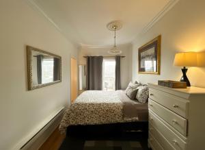 Downtown Penthouse Best View, Fireplaces, Apt#3