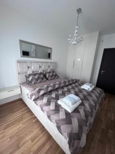 Golden Lux Apartment