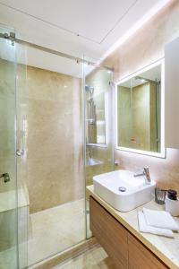 pearle Marrakech pool view