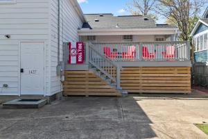 The Dearing Guest House - Private Gameday Studio