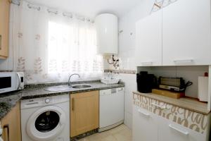 Estepona Town Apartment LAMAREA