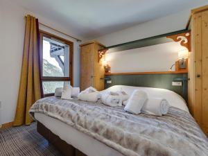 Appartement cosy skis aux pieds avec piscine et jacuzzi, Arc 1950 - FR-1-686-42