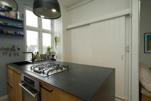 Quiet Back House Flat With Balcony