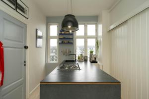 Quiet Back House Flat With Balcony