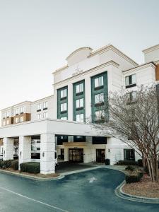 The Beacon Charlotte Airport by IHG