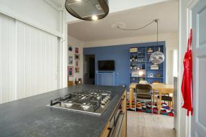Quiet Back House Flat With Balcony