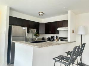 Family Suite 5 min to DCA Free Parking