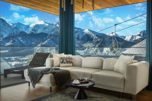 Salamandra Luxury Villas with Jacuzzi by BQQK