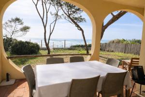 Villa Alex on the beach with sea view img1