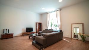 Peony Apartment