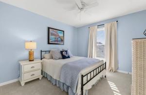 Shell Yeah 4BR on OIBs West End