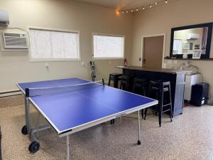 Amazing Cove, Fenced Yard, & Game Room!