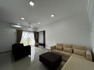 Belle Vie 3 Bedroom Apartment Airport Transit Negombo