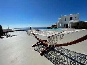 8BD Sunset Estate w private Infinity Pool by Live&Travel