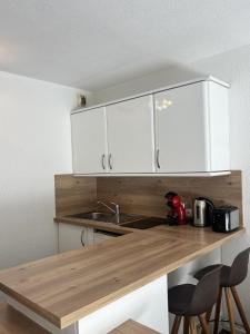 Arley- Large beach, city center, swimming pool-