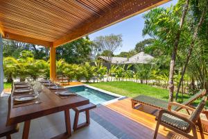 Casa Moderna Duplex com piscina em Praia do Forte