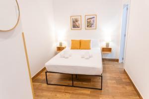 Modern Apt I AC I Plaza Merced 2min walk I Central