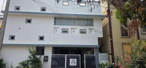 SARAS LUXURY stay