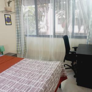 cozy room in koregaon park